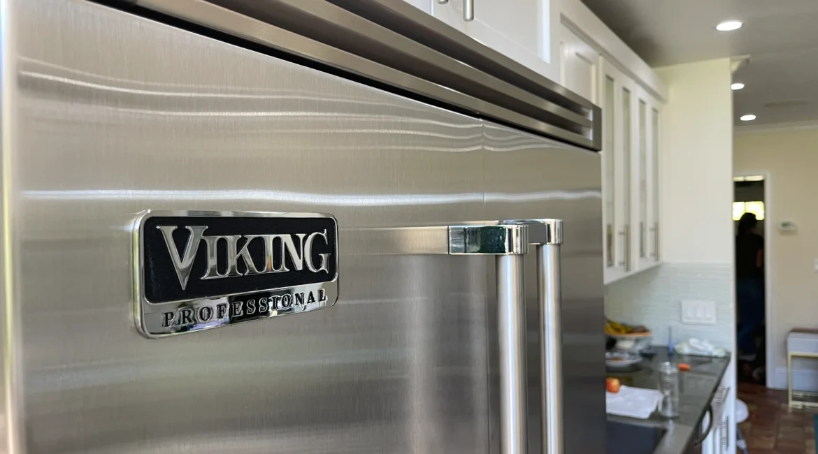 Refrigeradores Viking - Possíveis Causas de Vazamento de Água
